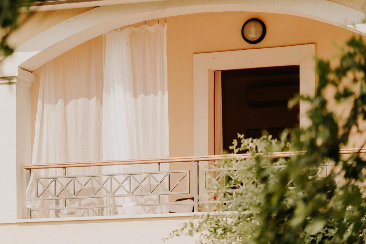Bed And Breakfast Kolo Adults Only Bužinija Exterior foto